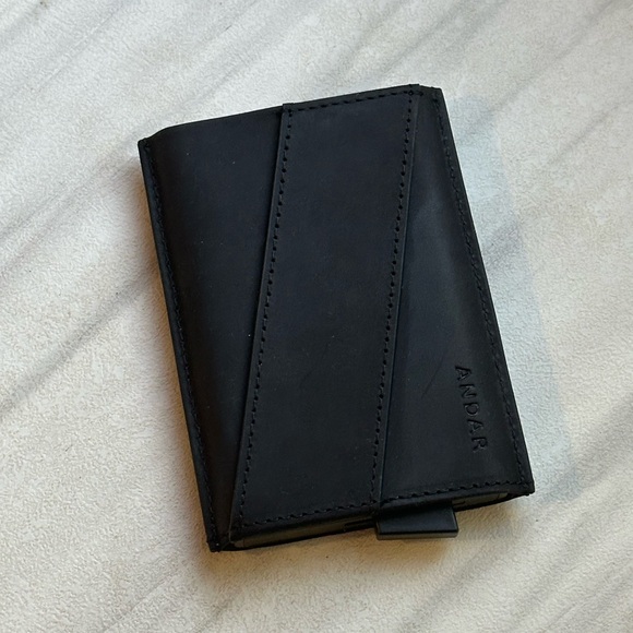 Andar The Pilot Card Holder - Picture 1 of 3